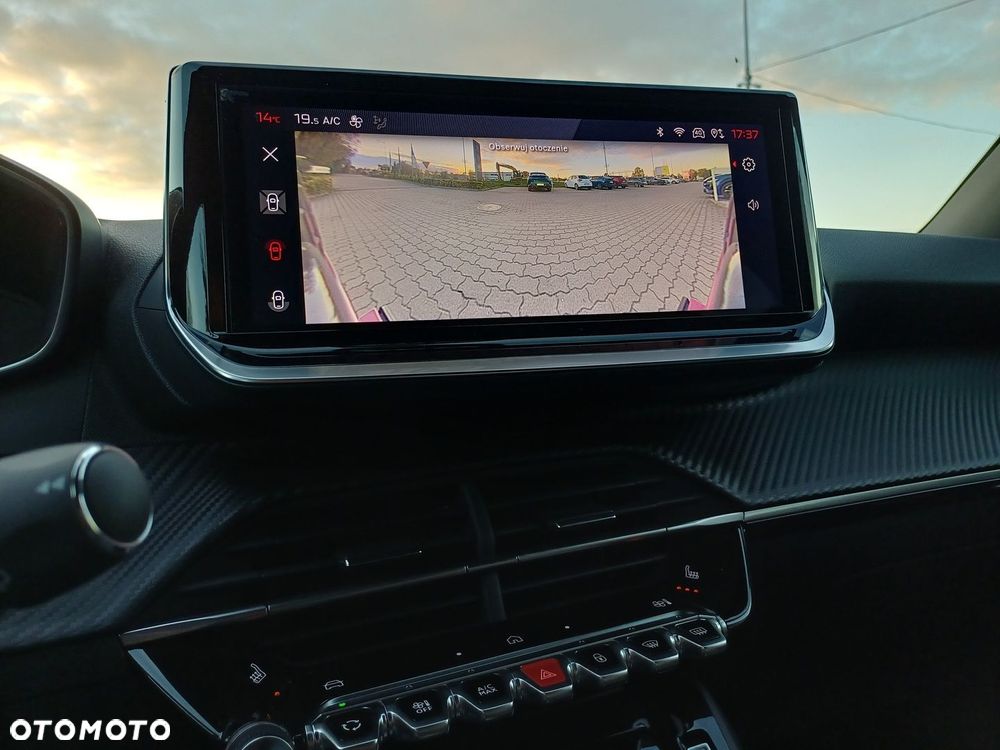 Peugeot 2008 1.2 PureTech Allure S&S EAT8 - 21