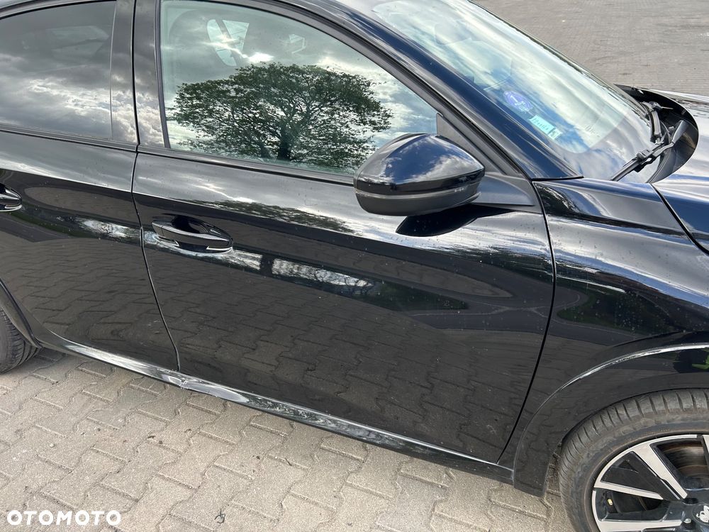 Peugeot 208 PureTech 100 EAT8 GT - 26