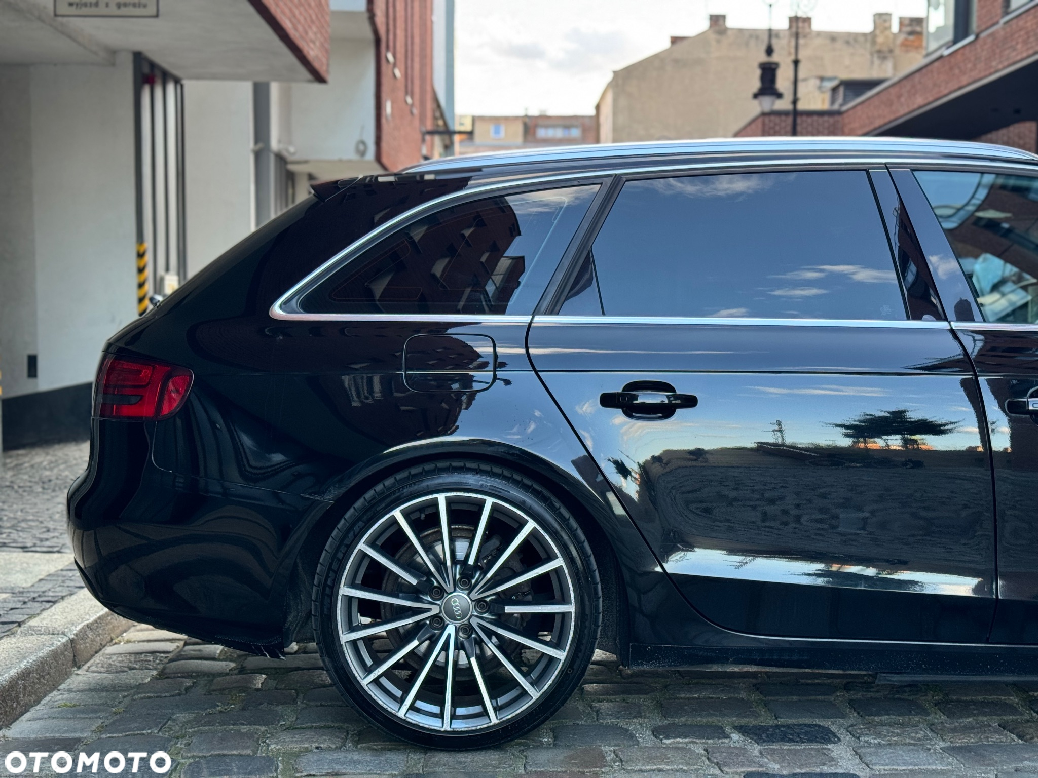 Audi A4 Avant 2.0 TDI Multitronic - 17