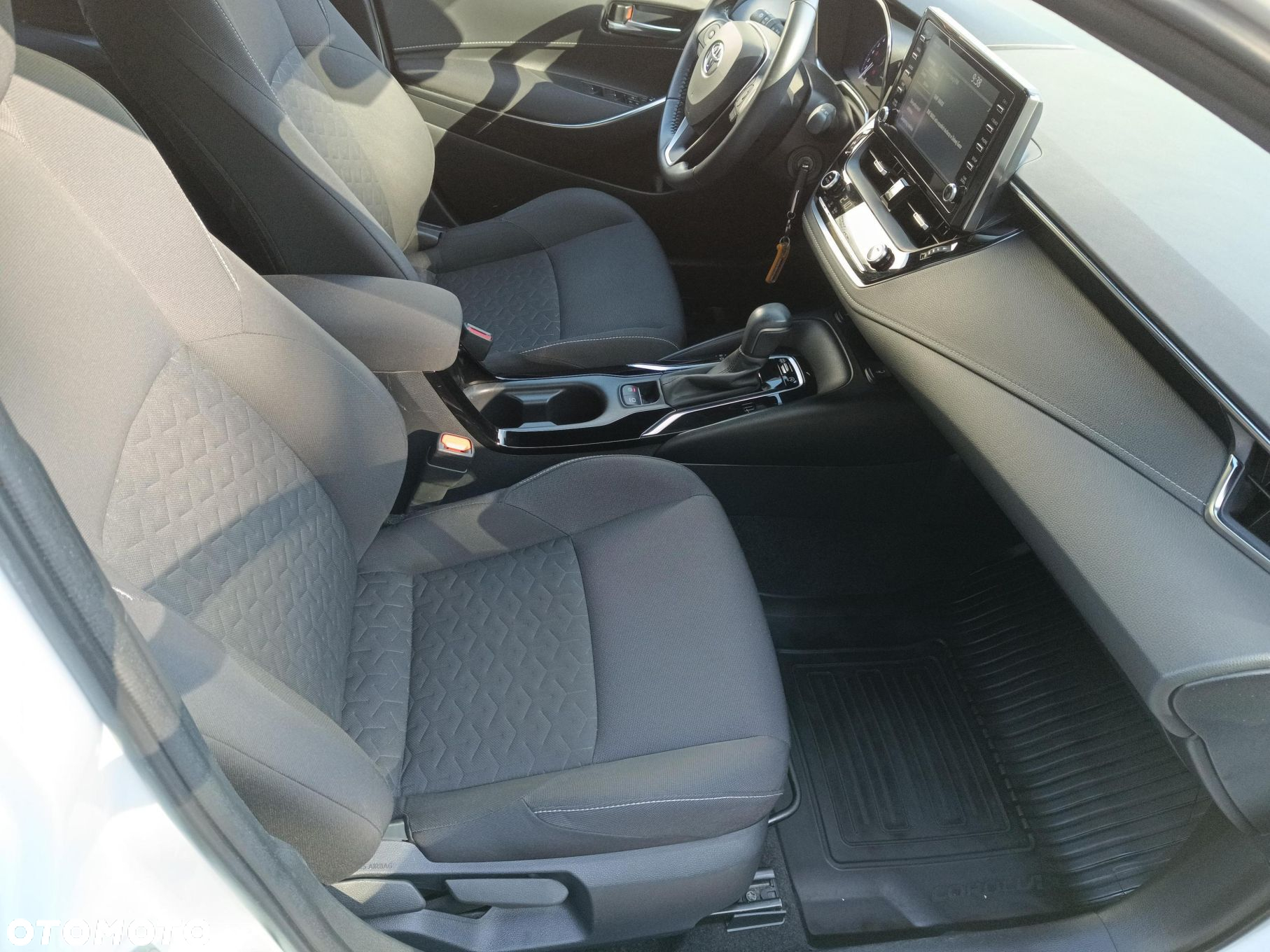 Toyota Corolla - 14