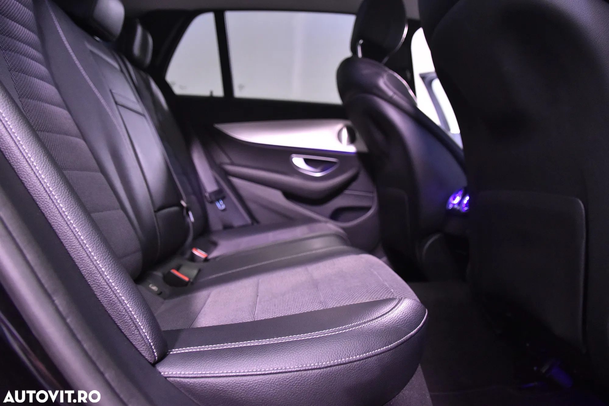 Mercedes-Benz E 220 d T-Modell Aut. - 12