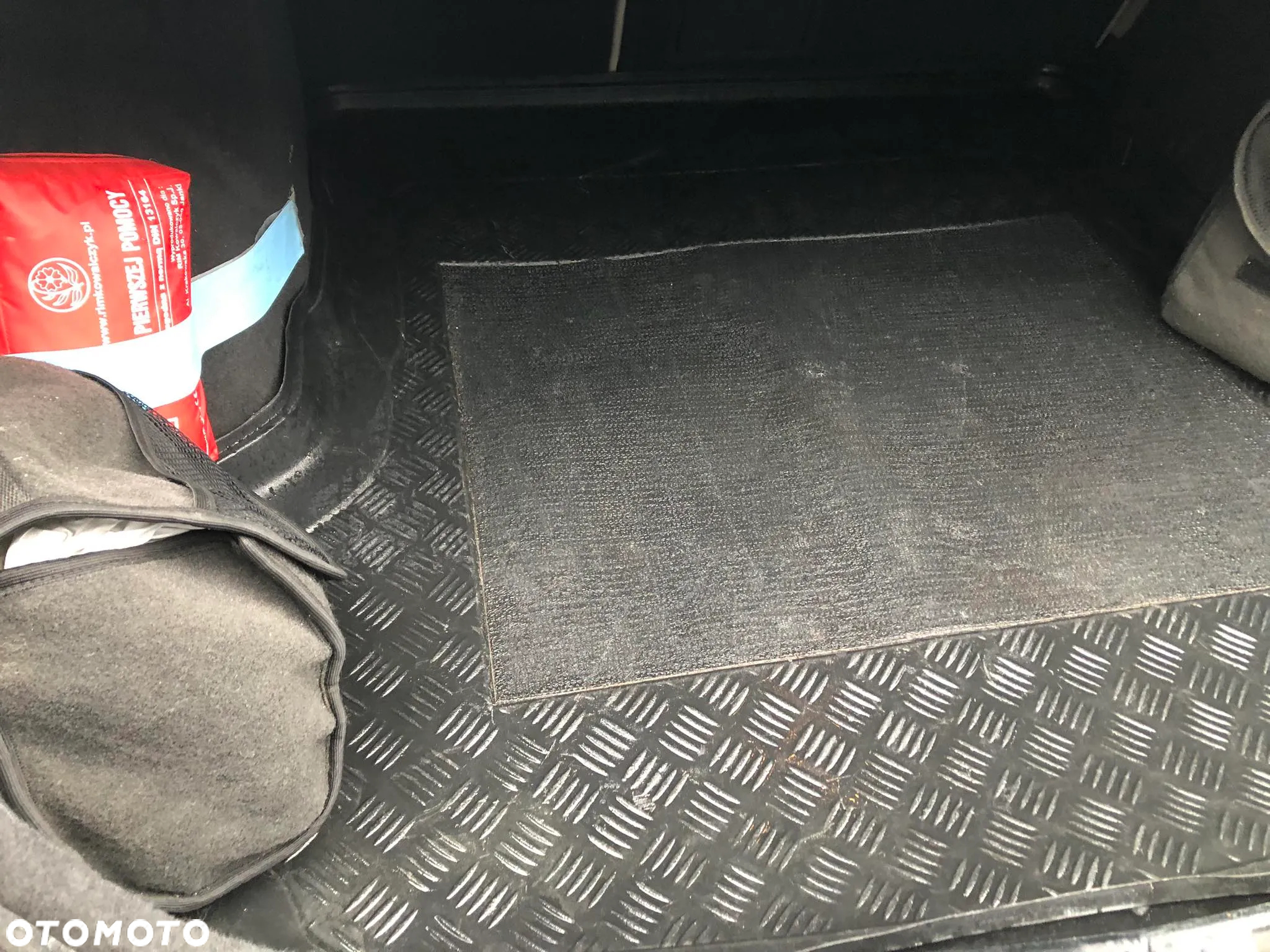 Toyota Avensis 1.8 Premium - 8