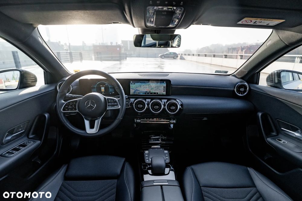 Mercedes-Benz Klasa A 180 Style 7G-DCT - 12