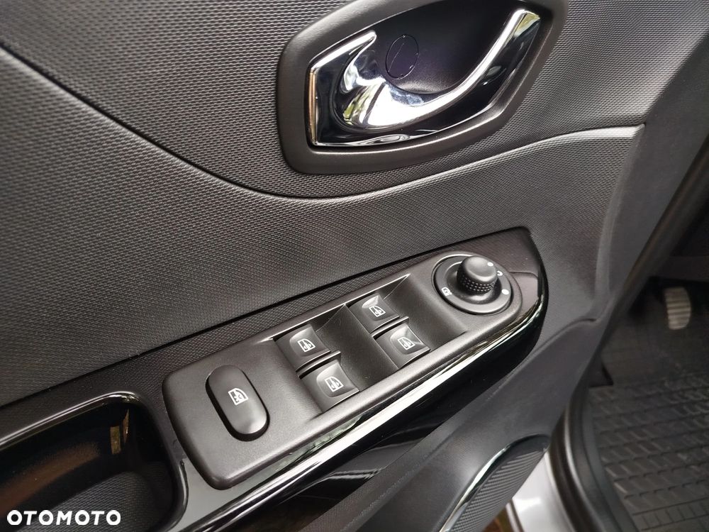 Renault Captur dCi 90 COLLECTION - 18