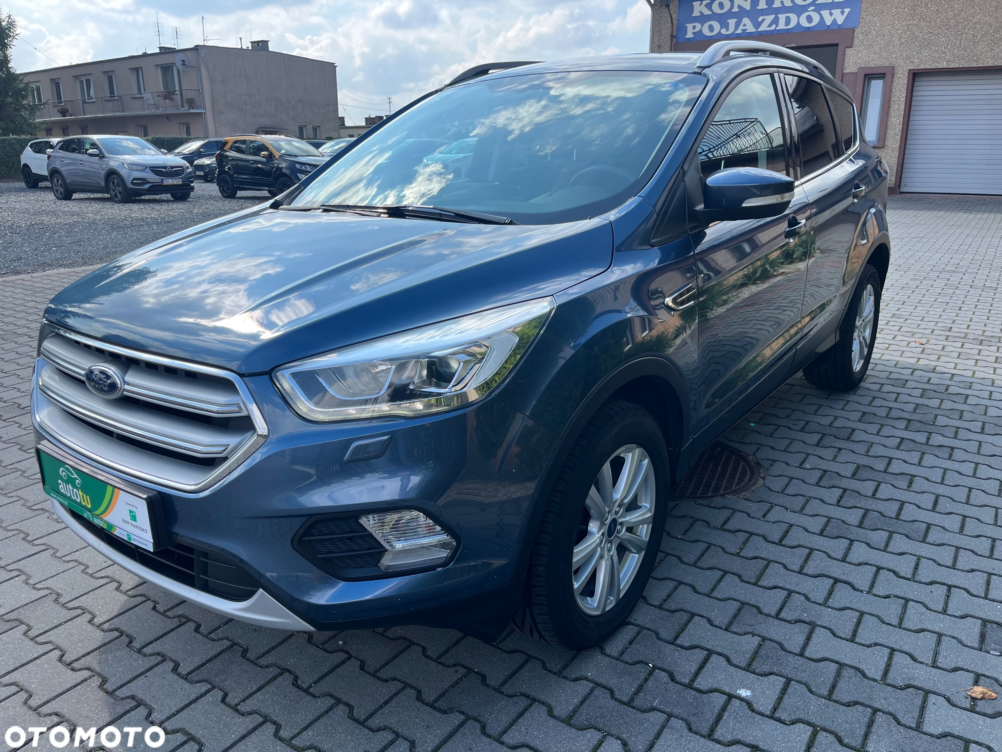 Ford Kuga 1.5 EcoBoost 2x4 Cool & Connect - 2