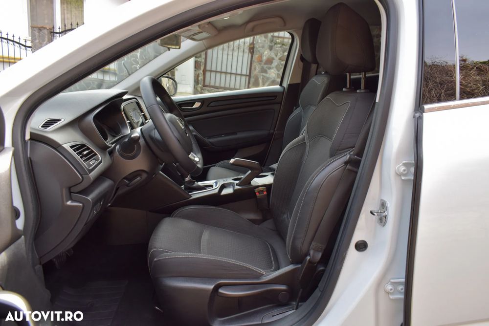 Renault Megane Blue dCi 116 EDC Intens - 16