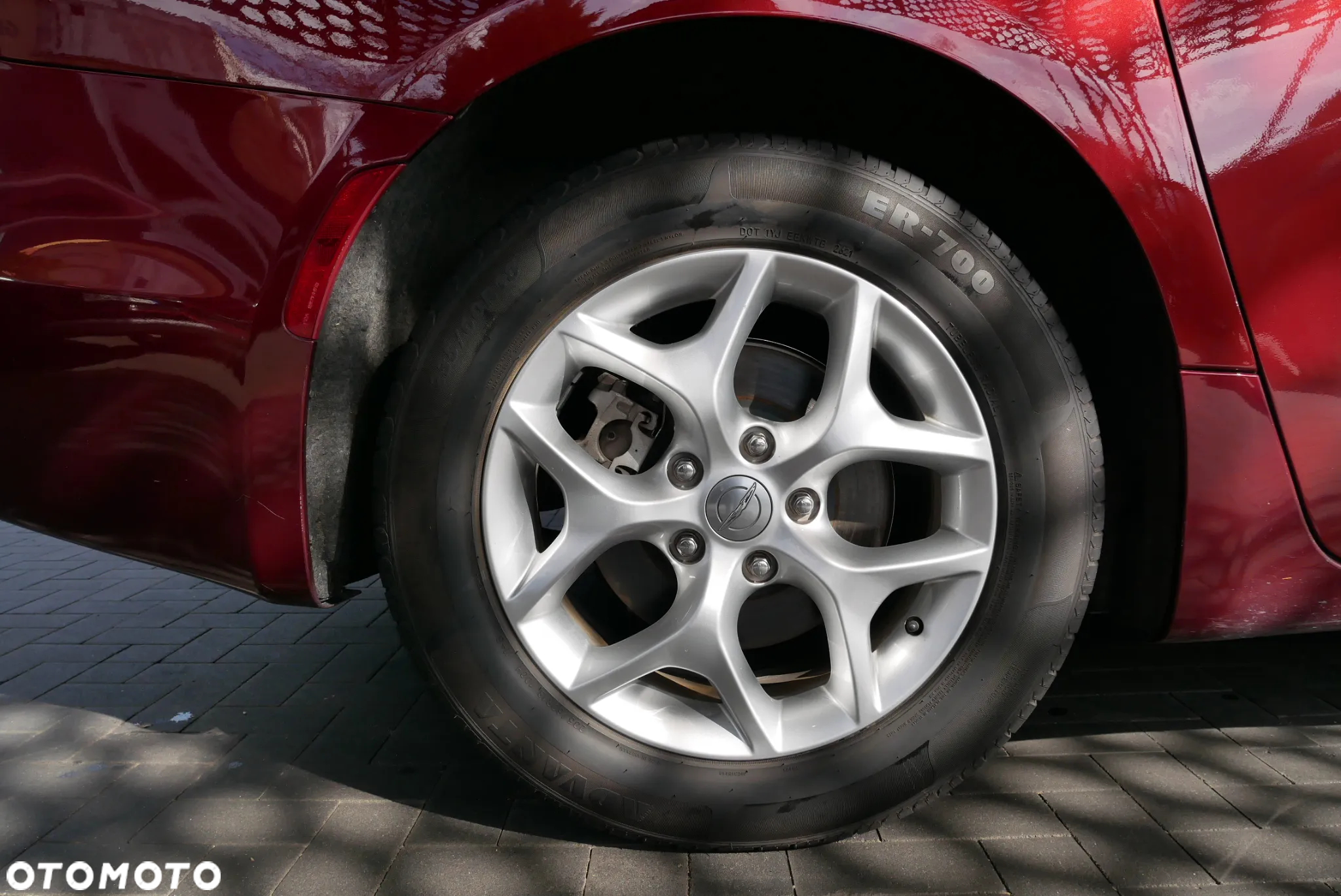 Chrysler Pacifica - 36