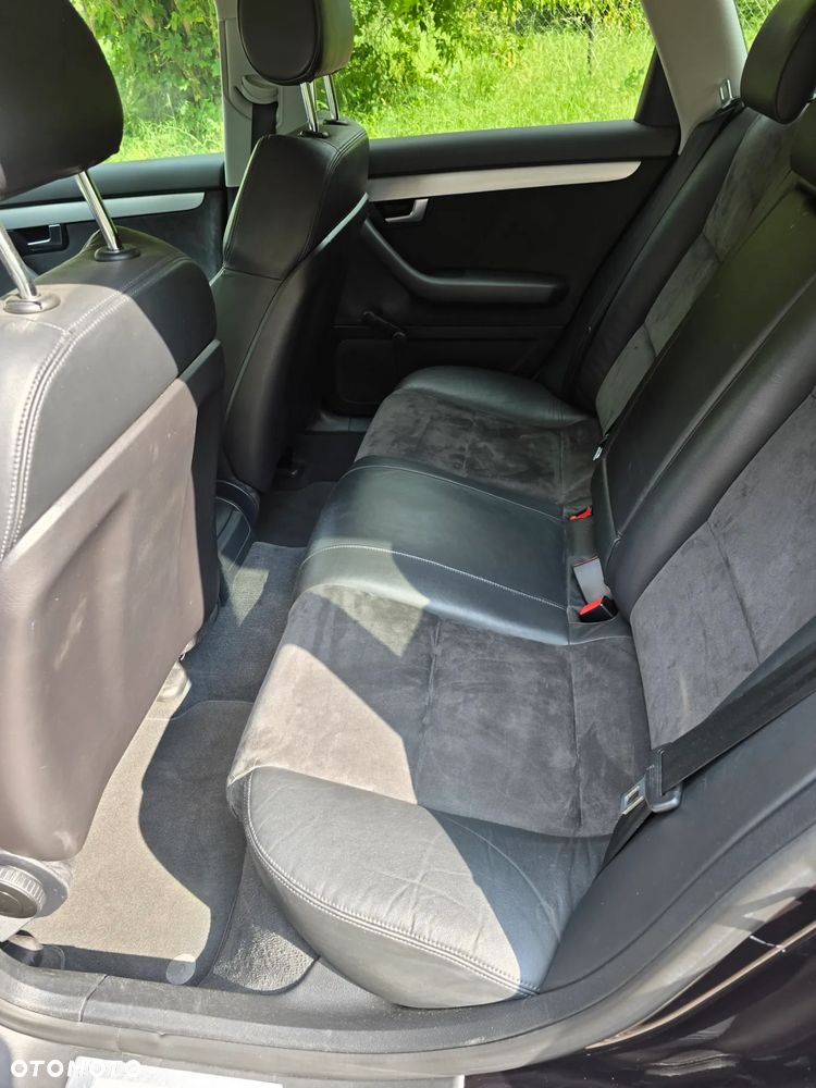Audi A4 ver-avant-2-0-tdi-dpf-attraction - 28