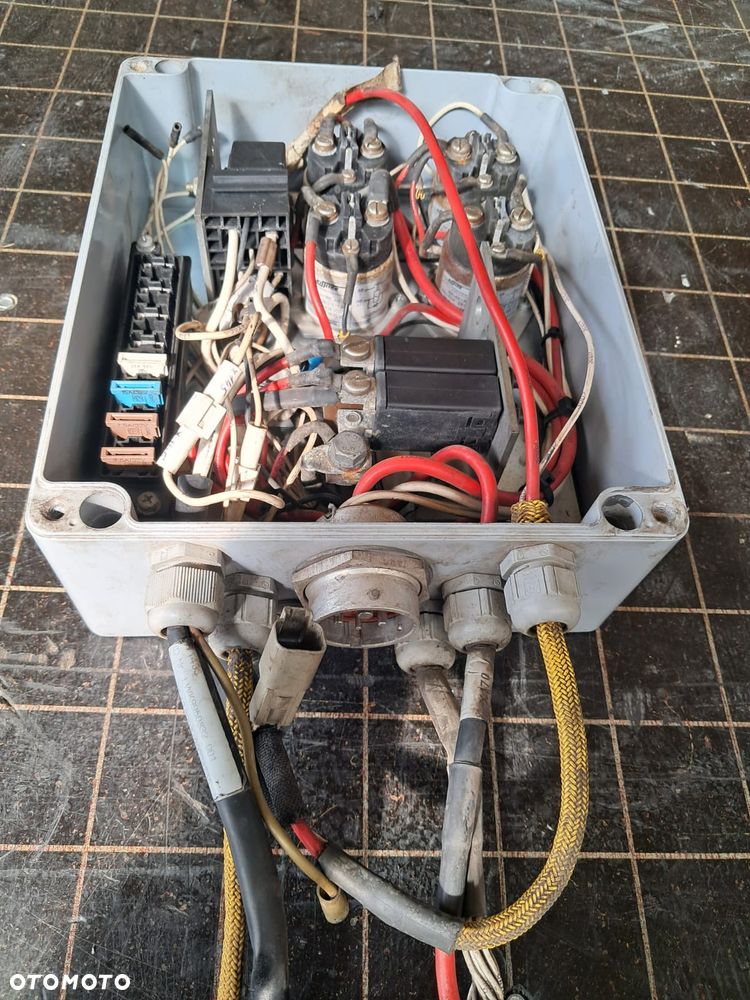 Skrzynka elektryczna Wolfe LH 9009182 - 2