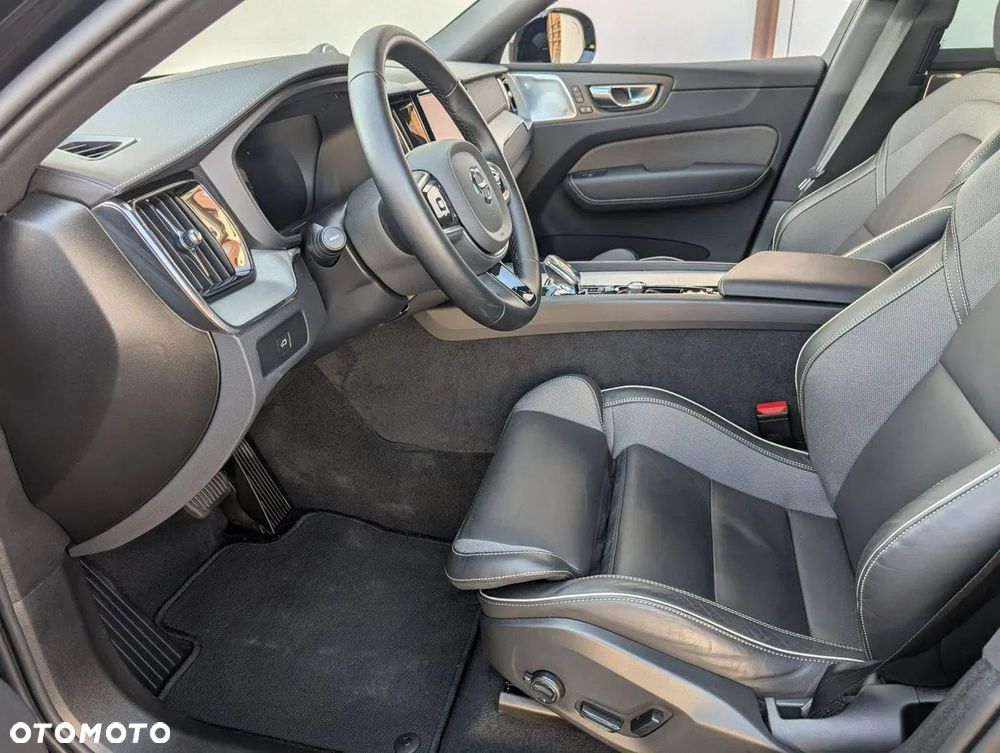 Volvo XC 60 B5 B AWD Geartronic Inscription - 2