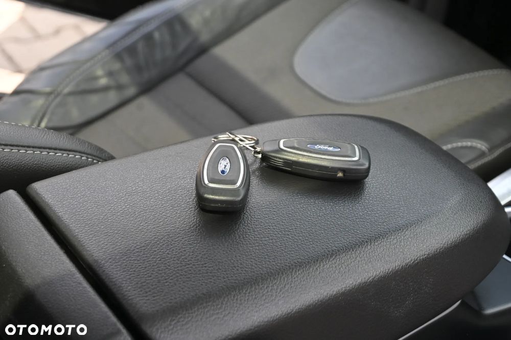 Ford Kuga 2.0 TDCi 4x4 Individual - 18