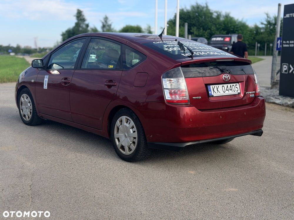 Toyota Prius - 5