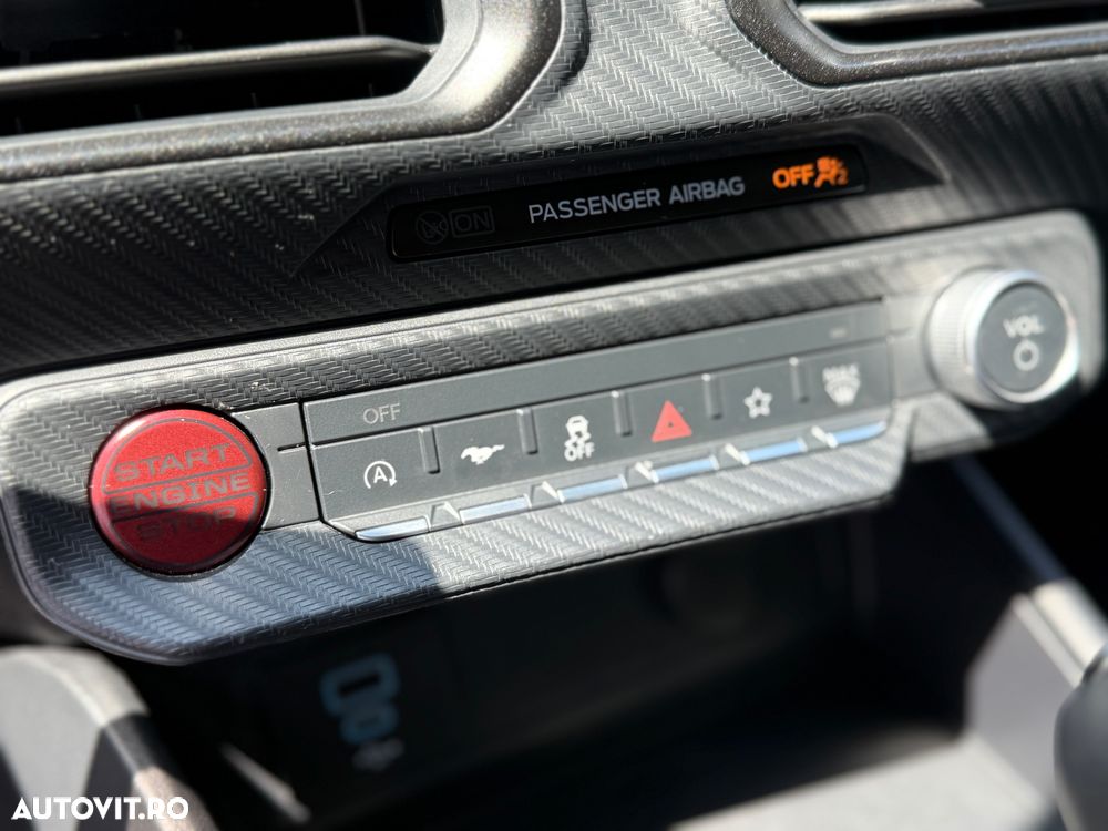 Ford Mustang - 9