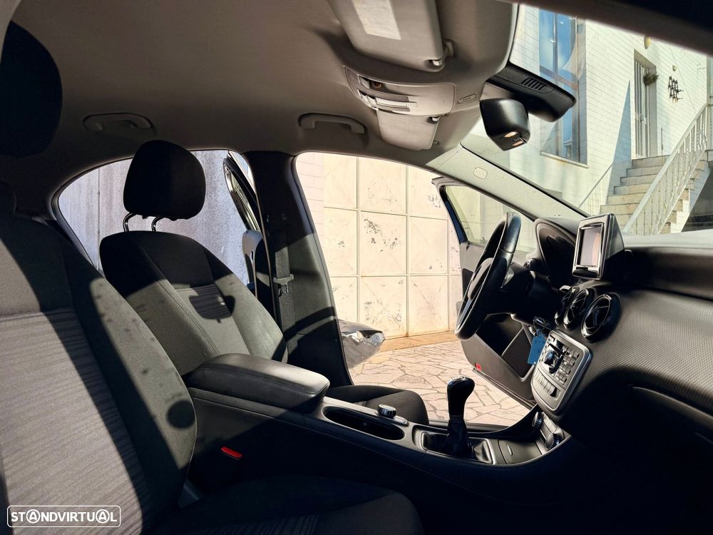 Mercedes-Benz A 180 - 18
