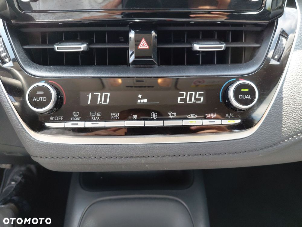 Toyota Corolla - 27