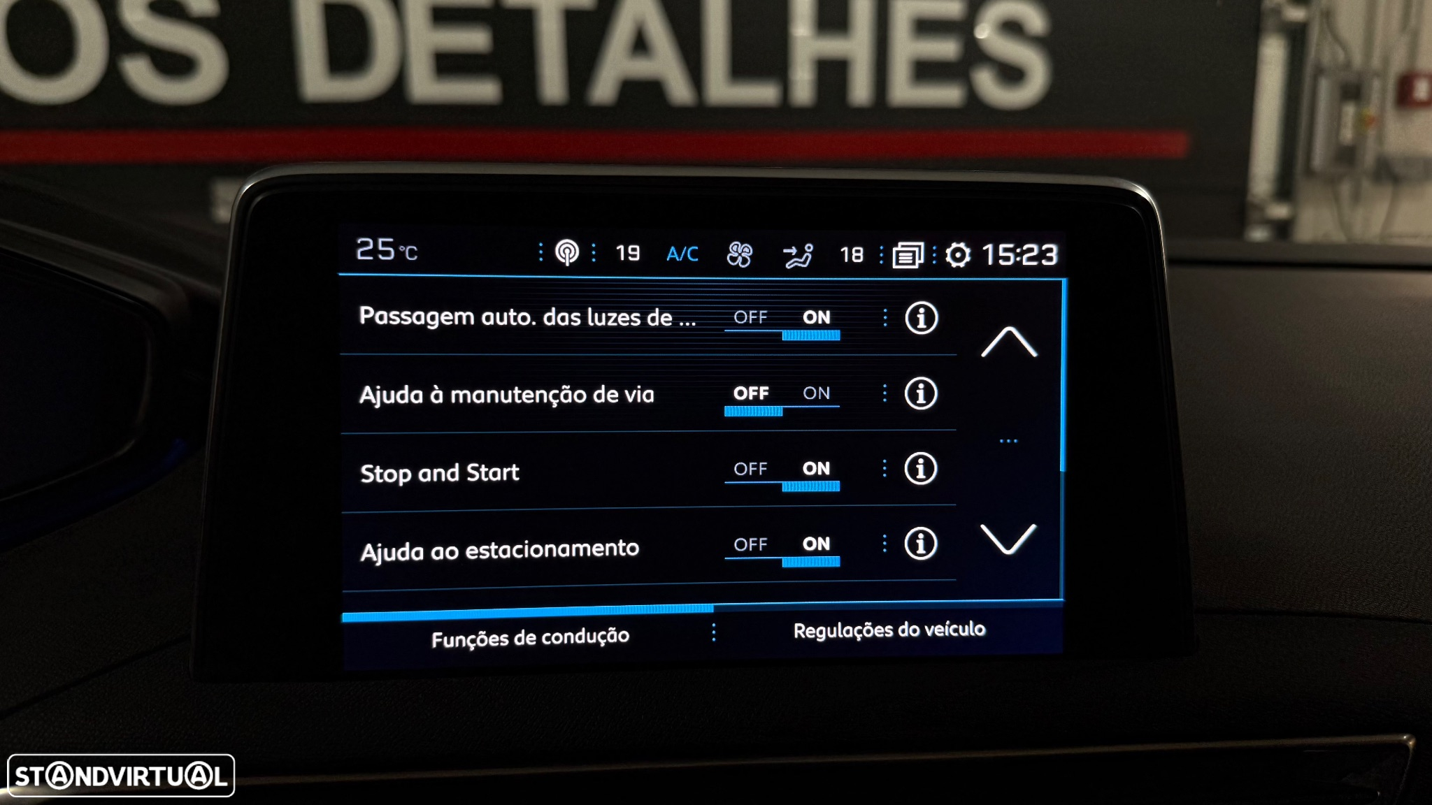Peugeot 3008 1.2 PureTech Allure - 27