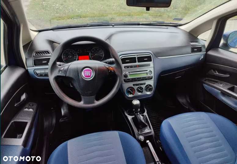 Fiat Grande Punto - 8