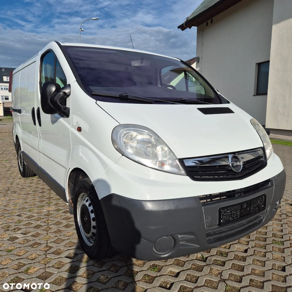 Opel Vivaro - 11