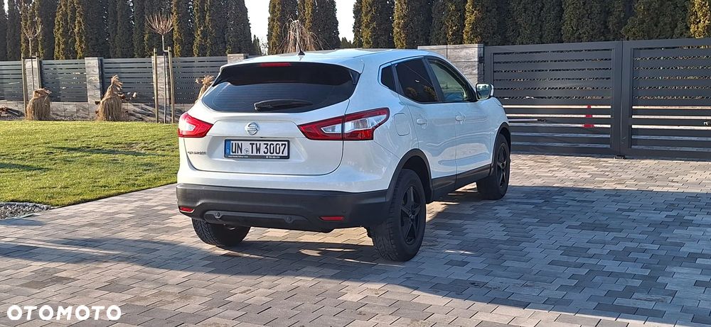 Nissan Qashqai 1.6 DCi Xtronic TEKNA - 9