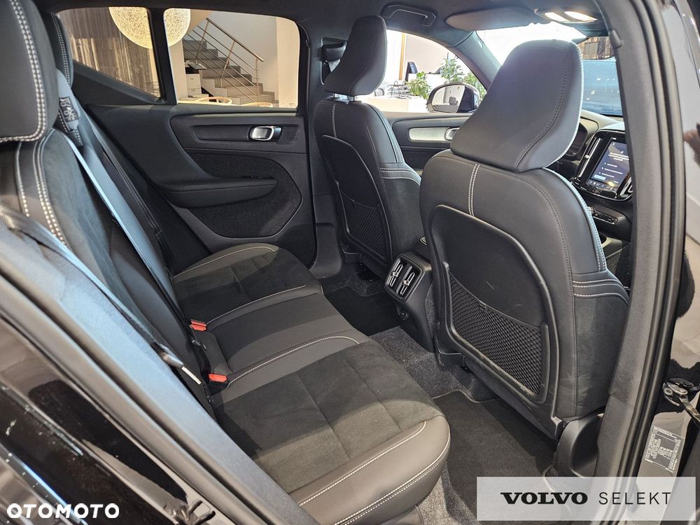 Volvo XC 40 - 22
