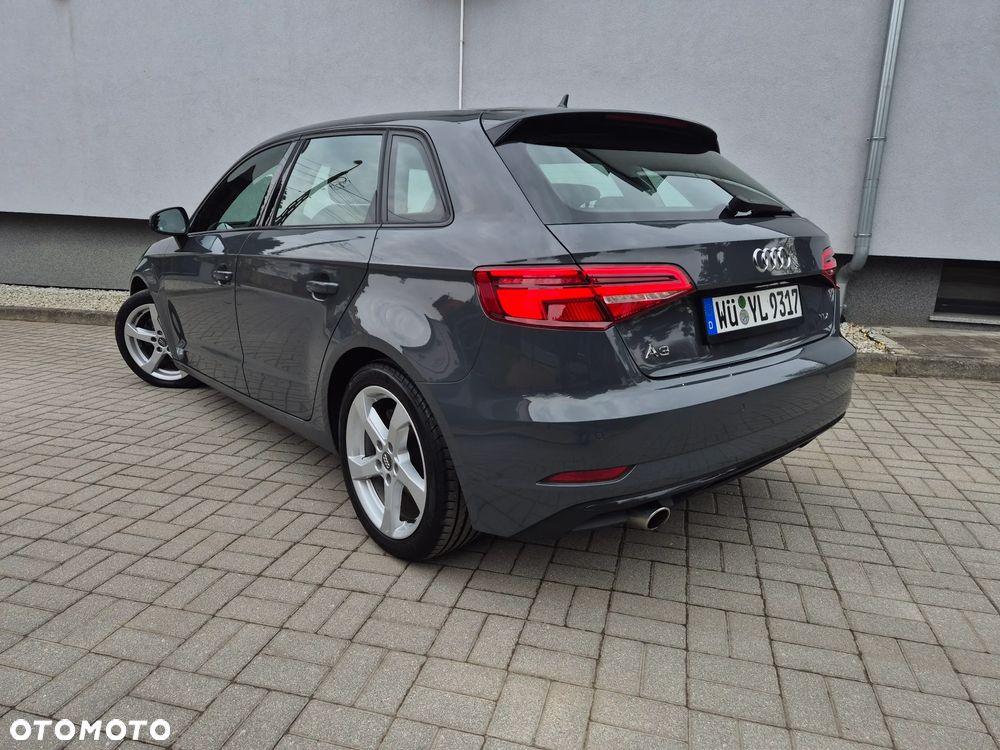 Audi A3 Sportback 1.6 TDI(clean diesel) Ambition - 4