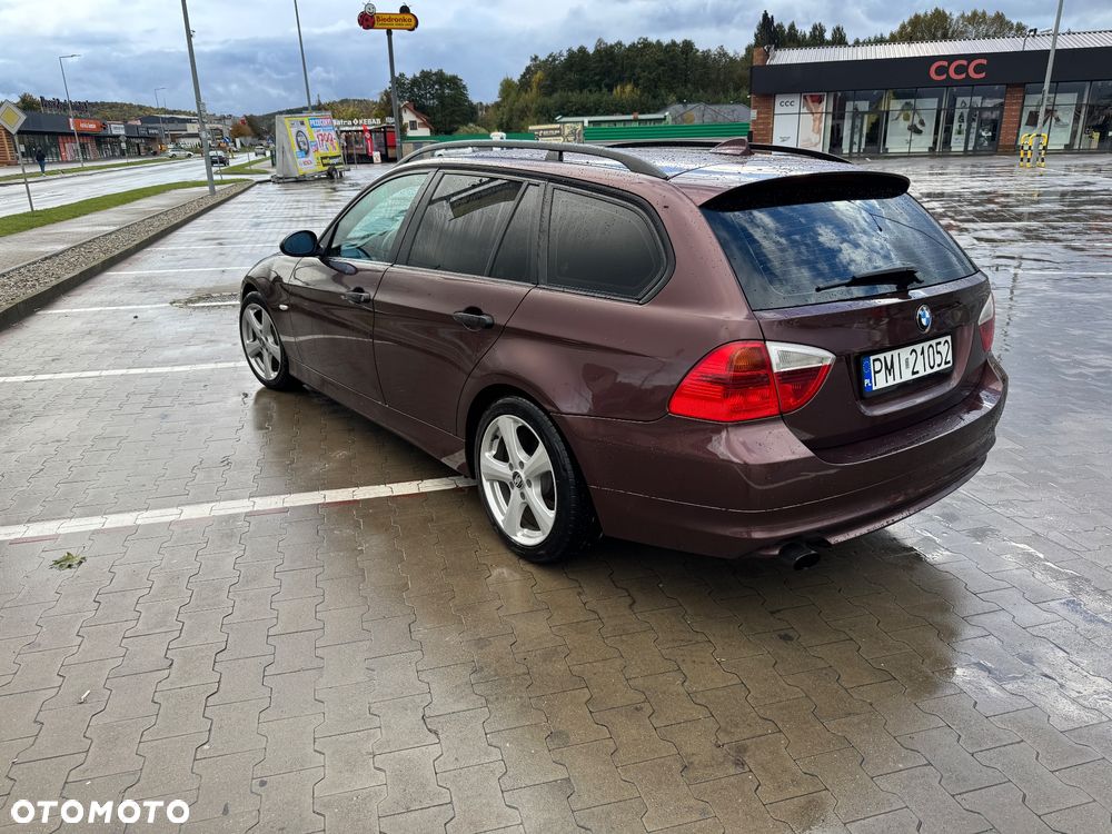 BMW Seria 3 318i - 1
