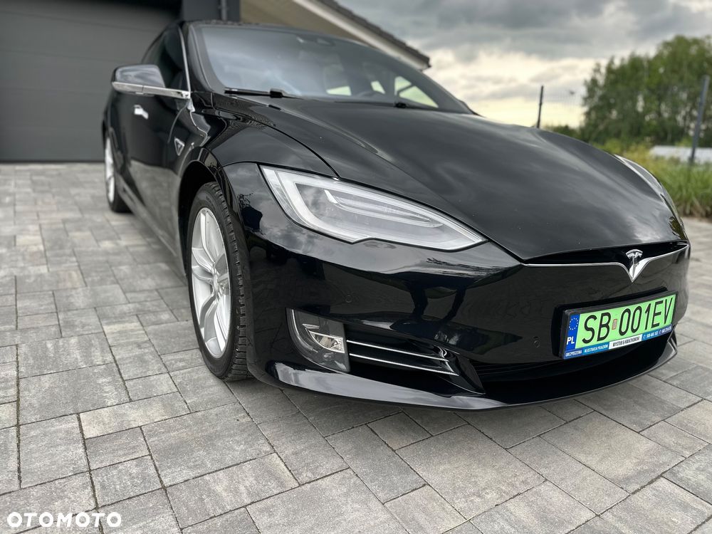 Tesla Model S - 5
