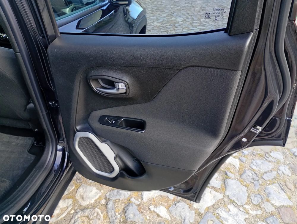 Jeep Renegade 1.4 MultiAir Longitude - 28