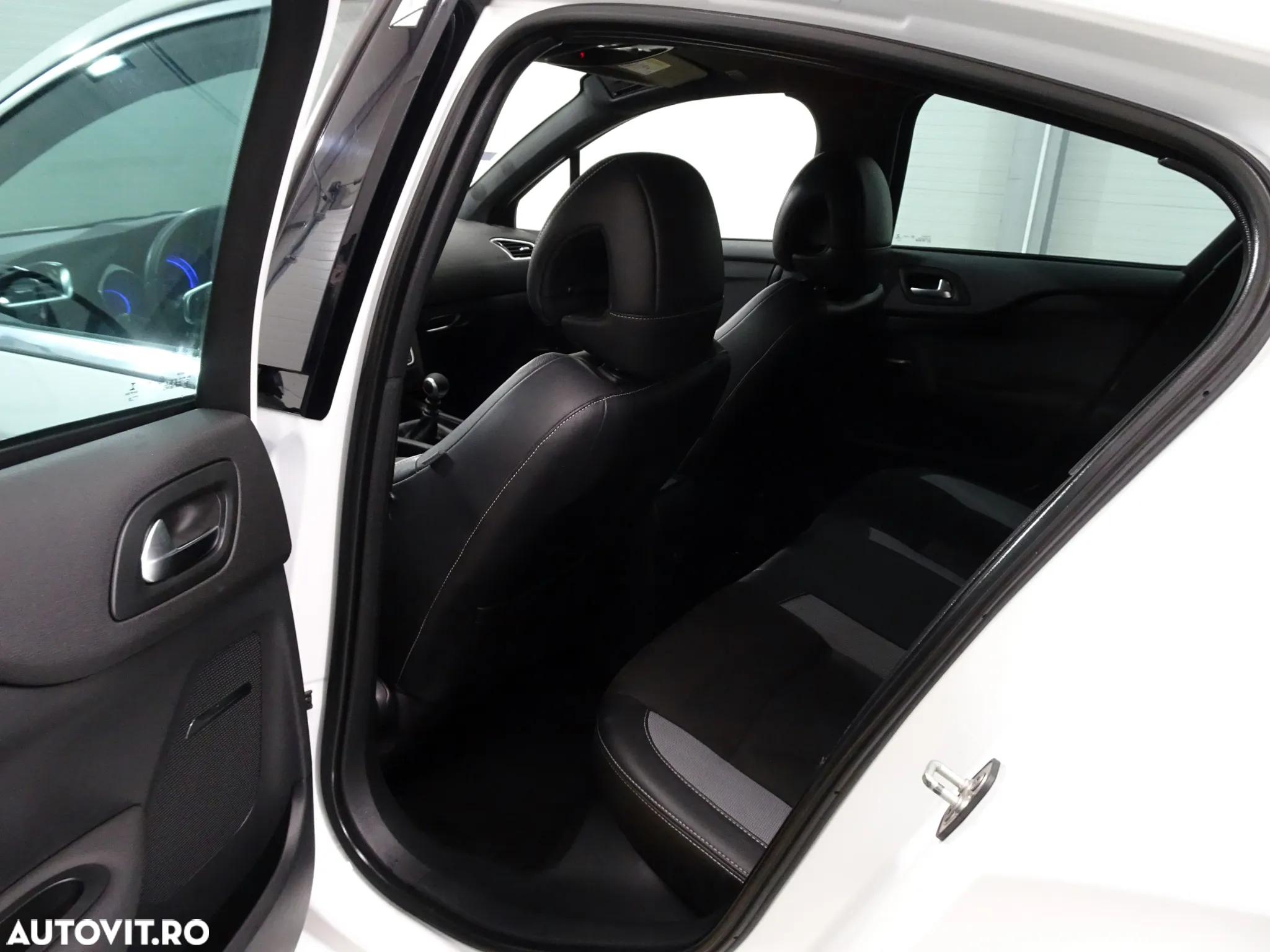 DS Automobiles DS 4 - 15