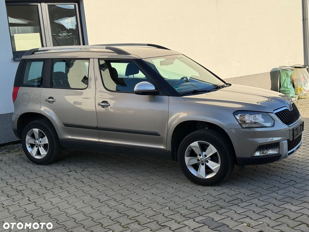 Skoda Yeti 2.0 TDI SCR 4x4 Active - 5