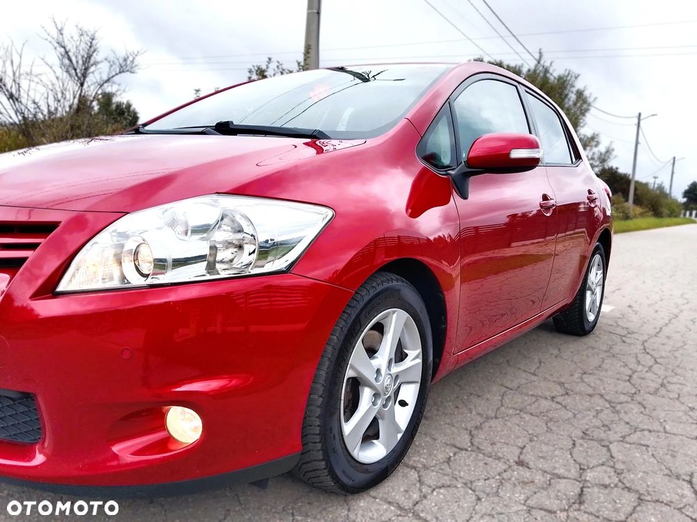 Toyota Auris - 11