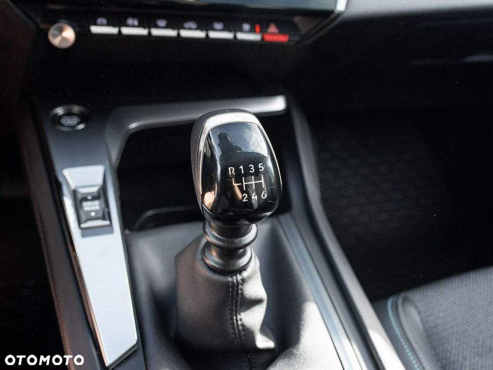 Peugeot 308 1.5 BlueHDi Allure S&S - 16