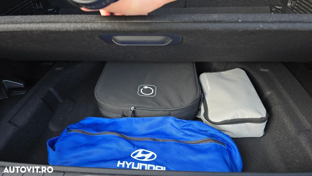 Hyundai KONA BEV 218 CP 65.4 kWh Premium - 12