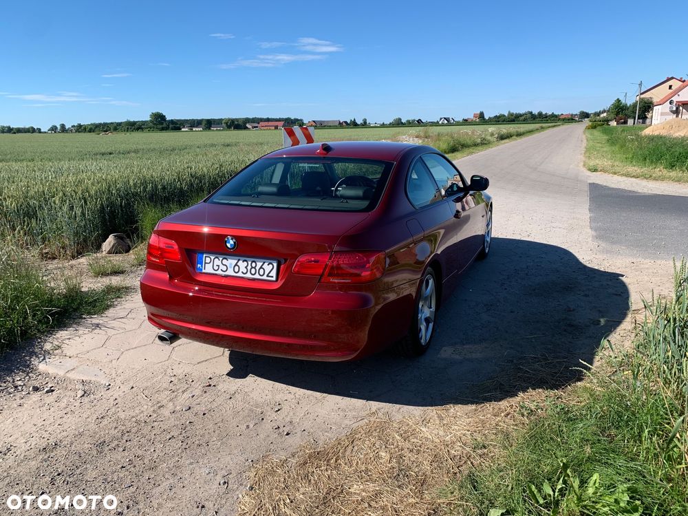 BMW Seria 3 320d - 5