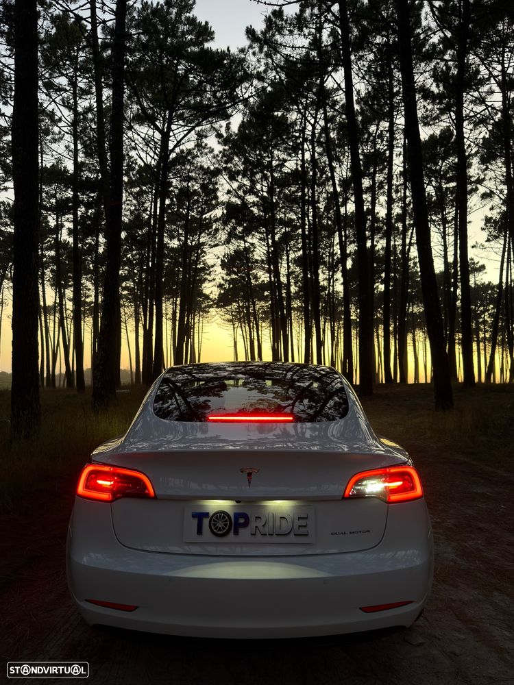 Tesla Model 3 Long-Range Dual Motor AWD - 24