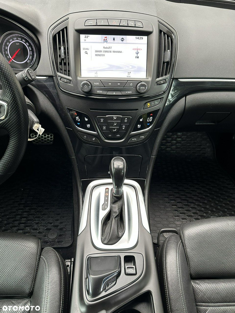 Opel Insignia - 32