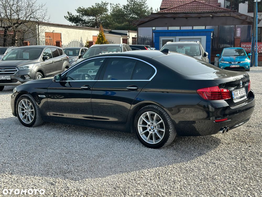 BMW Seria 5 530d xDrive Luxury Line - 11