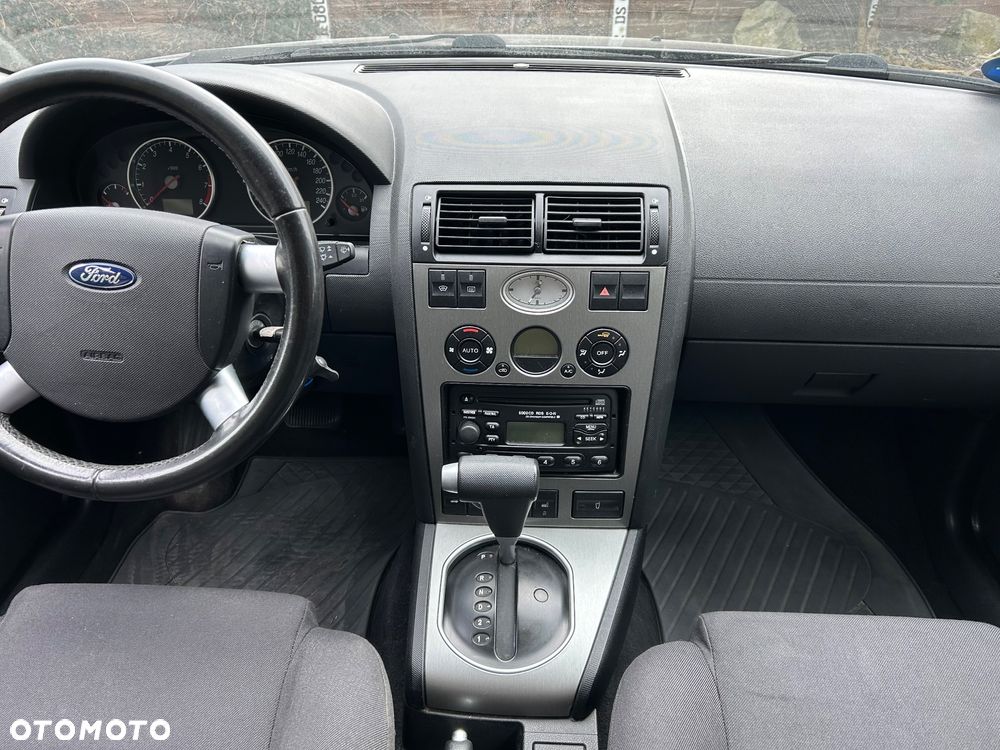 Ford Mondeo 2.0 Trend - 23