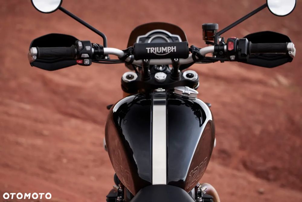 Triumph Scrambler - 14