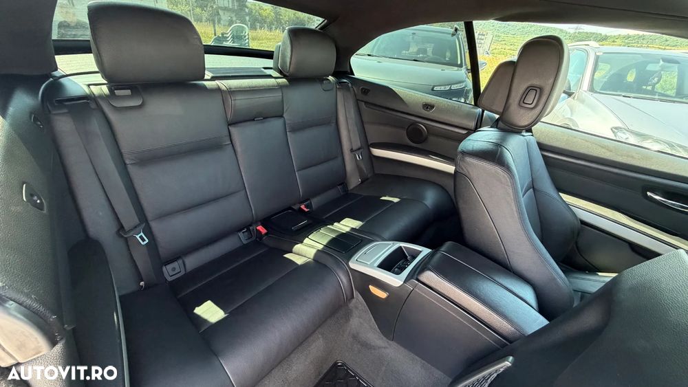 BMW Seria 3 320i M Sport Edition - 10