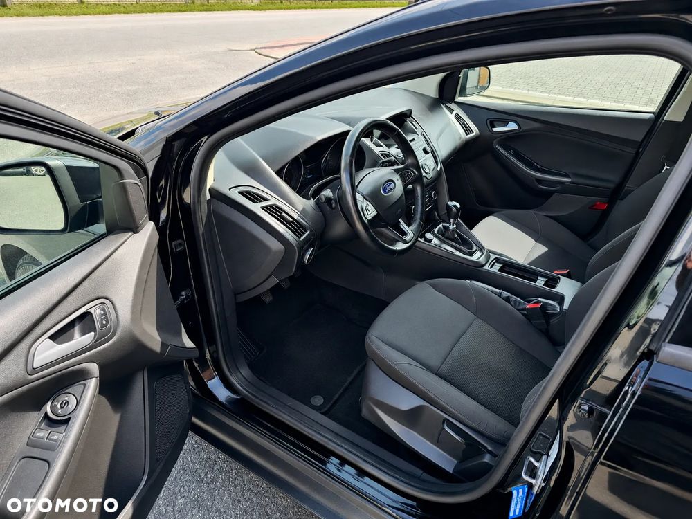 Ford Focus 1.0 EcoBoost Start-Stopp-System TITANIUM STYLE - 12