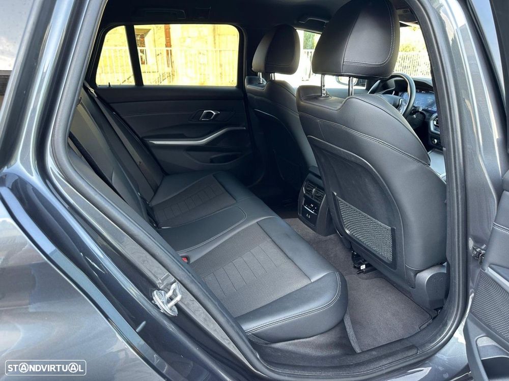 BMW 320 e Touring Auto - 40