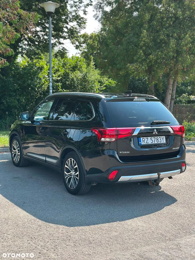 Mitsubishi Outlander 2.2 DID Instyle Navi 4WD - 15