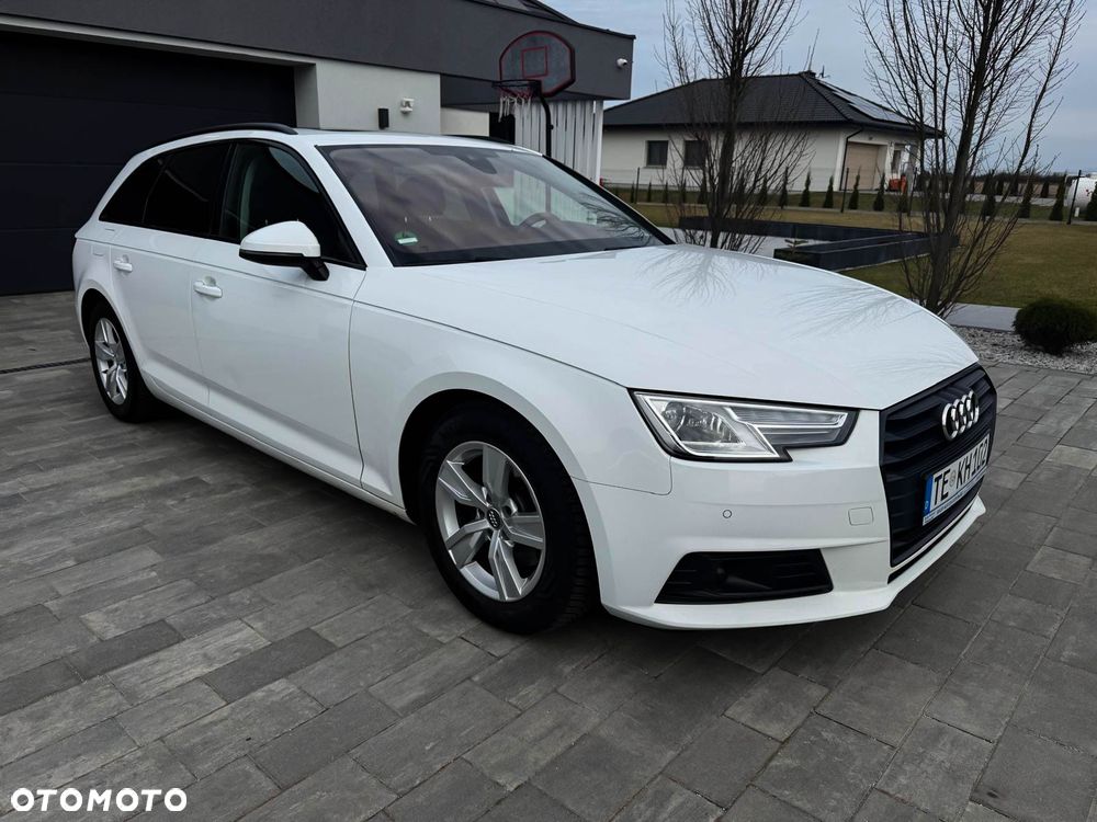 Audi A4 Avant - 10