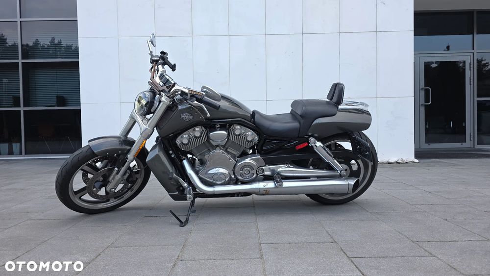 Harley-Davidson V-Rod Muscle - 1