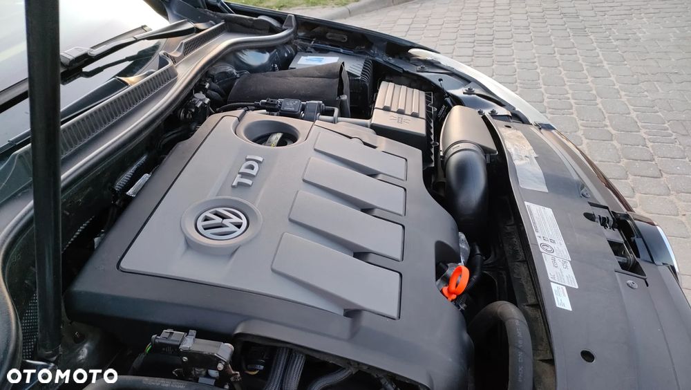 Volkswagen Golf 1.6 TDI DPF Style - 18