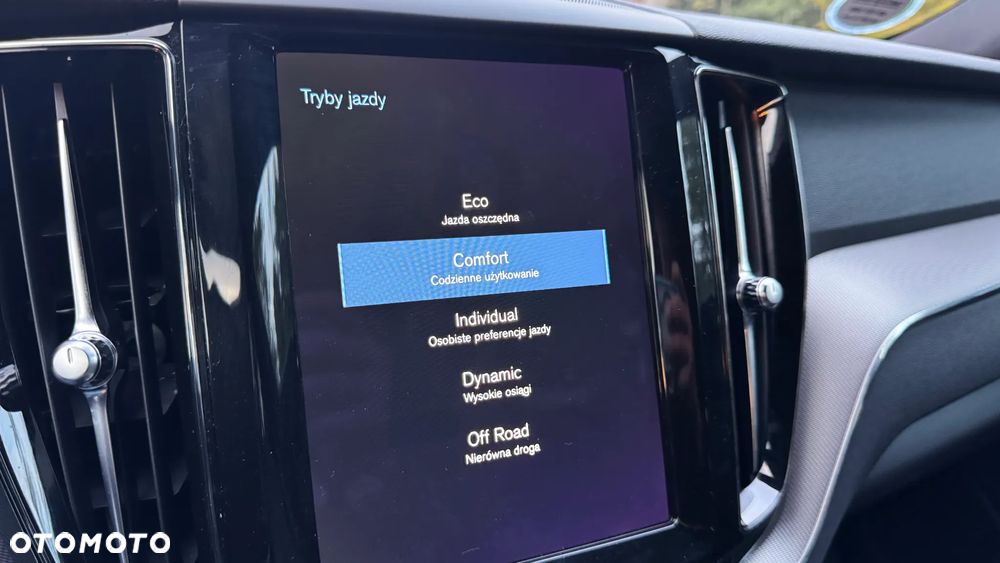 Volvo XC 60 B4 D Geartronic RDesign - 29