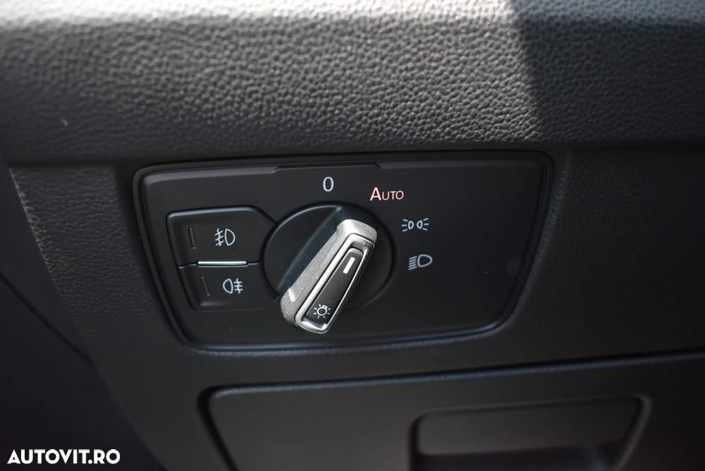 Volkswagen Passat 2.0 TDI DSG Highline - 16