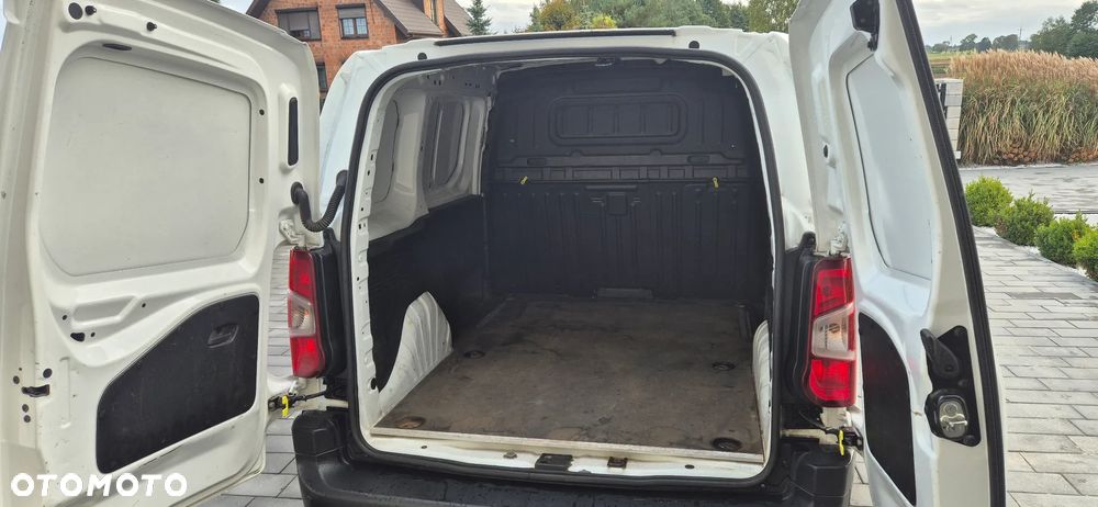 Toyota Proace City - 27