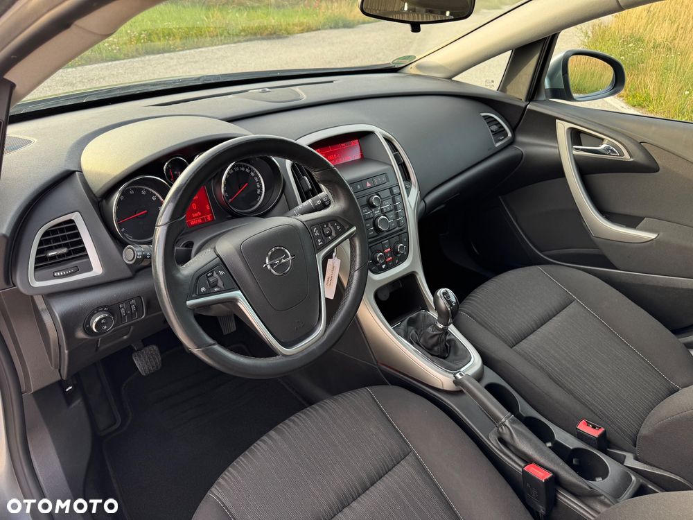 Opel Astra 1.4 Turbo Design Edition - 16